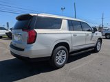 Used 2023 GMC Yukon XL SLT w/ SLT Premium Package image 4