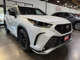 New 2025 Toyota Highlander XSE image 2