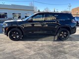 New 2025 Jeep Grand Cherokee Altitude image 4