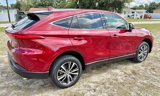 Used 2022 Toyota Venza LE image 4