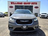 Used 2022 Chrysler Pacifica Limited image 2
