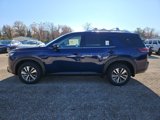 New 2025 Nissan Pathfinder SL image 2