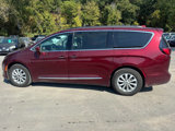 Used 2017 Chrysler Pacifica Touring-L image 5