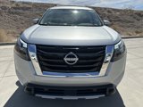 New 2025 Nissan Pathfinder SL image 2