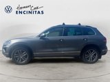 Used 2016 Volkswagen Touareg VR6 image 2
