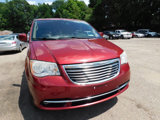 Used 2013 Chrysler Town & Country Touring image 6
