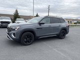 New 2025 Volkswagen Atlas Peak Edition SE image 3