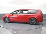 New 2026 Chrysler Pacifica Select image 3