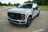 Used 2025 Ford F250 Lariat w/ Black Appearance Package image 4
