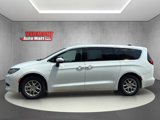 Used 2022 Chrysler Voyager LX image 4