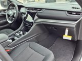 New 2025 Jeep Grand Cherokee L Laredo image 5