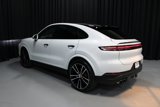 Used 2024 Porsche Cayenne Coupe image 3