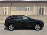 Used 2019 Jeep Cherokee Latitude w/ Popular Appearance Group image 3