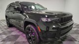 Used 2025 Jeep Grand Cherokee L Laredo image 2