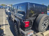 Used 2025 Jeep Wrangler Sahara image 3