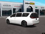 New 2023 Chrysler Pacifica Limited w/ S Appearance Package image 4