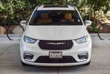 Used 2022 Chrysler Pacifica Pinnacle image 2