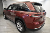 Used 2022 Jeep Grand Cherokee Limited image 3