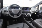 New 2025 Chrysler Pacifica Limited w/ Uconnect Theater Family Group image 2