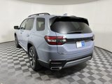 New 2025 Honda Pilot Touring image 5