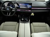 New 2026 BMW 550e xDrive image 5