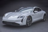 Certified 2025 Porsche Taycan Turbo image 6