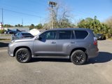 Used 2022 Lexus GX 460 Premium w/ Premium Package image 2