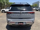 New 2025 Nissan Pathfinder Platinum image 6
