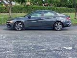 Used 2025 Hyundai Elantra SEL image 5