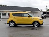 Used 2016 Kia Soul + image 6