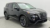 Used 2025 Nissan Rogue SV image 3