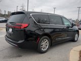 New 2025 Chrysler Pacifica Select image 4