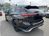 Used 2023 Toyota Highlander XSE image 5