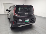Used 2023 Kia Soul LX image 6