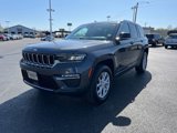 Used 2022 Jeep Grand Cherokee Limited image 3