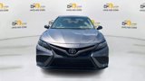 Used 2022 Toyota Camry SE image 2