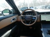Used 2025 Land Rover Range Rover Velar Dynamic HSE image 3