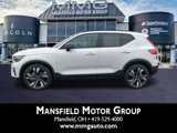New 2025 Volvo XC40 B5 Ultra w/ Protection Package Premier image 3