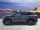 New 2025 Mitsubishi Outlander SE image 2