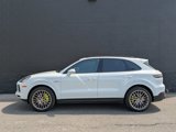 Certified 2023 Porsche Cayenne Platinum Edition image 2