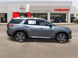 New 2025 Nissan Pathfinder Platinum image 2