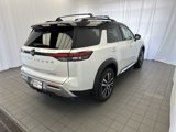 New 2025 Nissan Pathfinder Platinum image 4
