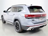 New 2025 Volkswagen Atlas Peak Edition SE image 3
