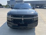 New 2025 Lincoln Navigator Reserve image 3
