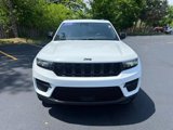 Certified 2022 Jeep Grand Cherokee Altitude image 2