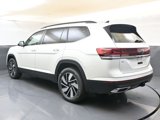 New 2026 Volkswagen Atlas SE image 3