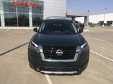New 2025 Nissan Pathfinder Platinum image 2