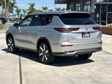 New 2025 Mitsubishi Outlander SE image 4