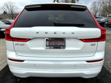 Used 2022 Volvo XC60 B5 Momentum image 5