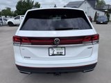 Used 2024 Volkswagen Atlas SE image 4